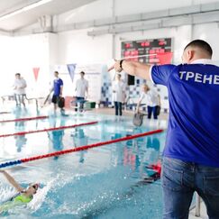 Обложка курса 'Правовые и психолого-педагогические основы деятельности тренера по плаванию'