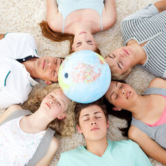 Обложка курса 'Эмоциональный мир детей и подростков: комплексный подход в развитии'