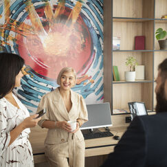 Обложка курса 'Менеджмент и управление в выставочно-экспозиционной деятельности'