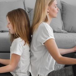 Обложка курса 'Работа с тревожностью и агрессией у детей'