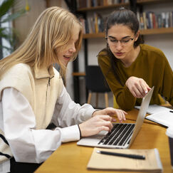 Обложка курса 'Индивидуальный подход в образовании: логики - аналитики и интуиты - стратеги'