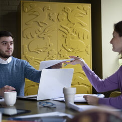 Обложка курса 'Этикет и ведение переговоров: правила эффективного взаимодействия'