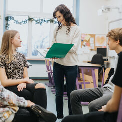 Обложка курса 'Руководство реализацией образовательной деятельности в организации культурно-досугового типа'