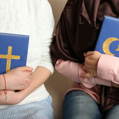 Обложка курса 'Основы религиозных культур и светской этики: теория и методика преподавания в образовательной организации'