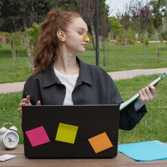 Обложка курса 'Поиск работы: карьерные ориентиры и мотивы выбора профессии'