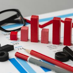 Обложка курса 'Управление рисками в бизнесе: анализ, оценка и стратегии'