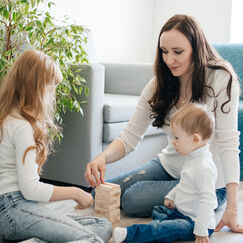 Обложка курса 'Эмоциональная связь между родителями и детьми'