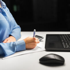 Обложка курса 'Предоставление и продвижение услуг дистанционного банковского обслуживания'