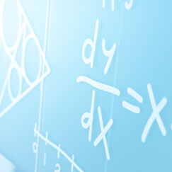 Обложка курса 'Особенности подготовки к проведению ВПР в рамках мониторинга качества образования обучающихся по учебному предмету "Математика" в условиях реализации ФГОС ООО'