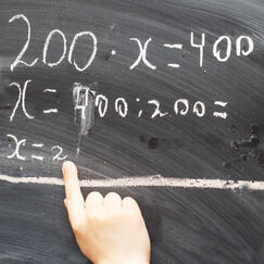 Обложка курса 'Математика: теория и методика преподавания в сфере начального общего образования'