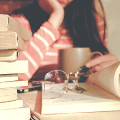 Обложка курса 'Литература: теория и методика преподавания в образовательной организации'