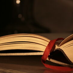 Обложка курса 'Особенности подготовки к проведению ВПР в рамках мониторинга качества образования обучающихся по учебному предмету "История" в условиях реализации ФГОС СОО'