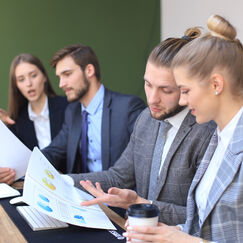 Обложка курса 'Менеджмент в профессиональном образовании'