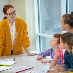Обложка курса 'Организация деятельности педагога-психолога в образовательной организации'