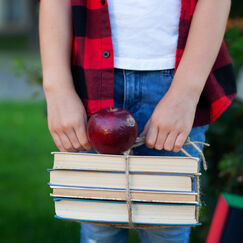 Обложка курса 'Читательская грамотность у школьников'