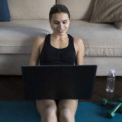 Обложка курса 'Профилактика компьютерной зависимости и укрепление здоровья'