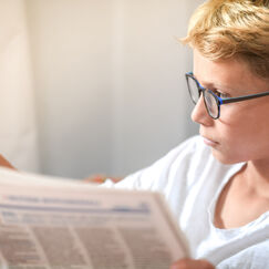 Обложка курса 'Эффективное создание и продвижение школьной газеты'