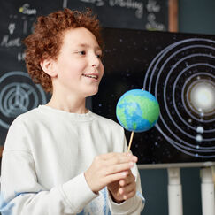 Обложка курса 'Инновационные технологии в краеведческой и географической работе со школьниками'