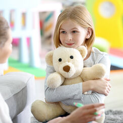 Обложка курса 'Психологическая помощь и развитие детей: современные вызовы и решения'