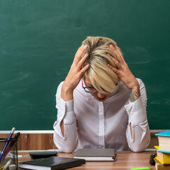 Обложка курса 'Экзаменационный стресс как частая проблема педагогов и учащихся и пути ее решения'