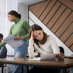 Обложка курса 'Антикризисное управление в образовательной организации'