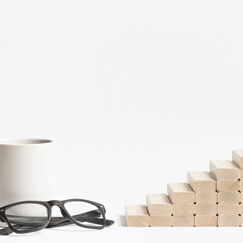 Обложка курса 'Личностный рост и развитие: инструменты для достижения успеха'