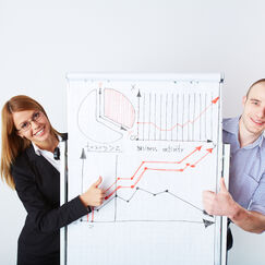 Обложка курса 'Стратегии развития бизнеса: конкуренция, позиционирование и прогнозирование'