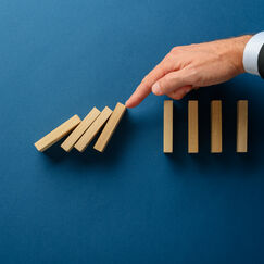 Обложка курса 'Предпринимательские риски'