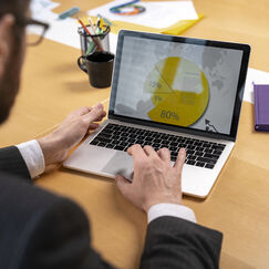 Обложка курса 'Каналы сбыта, продвижение и стимулирование продаж'