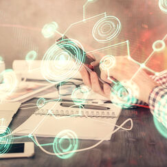 Обложка курса 'Технологии и анализ в медиакоммуникациях'