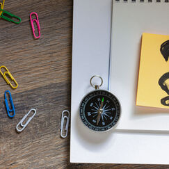 Обложка курса 'Теоретические аспекты трекинга и менторства'