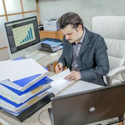 Обложка курса 'Мастер делового администрирования: Финансы в организации'