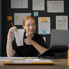 Обложка курса 'Разработка и реализация рекламных и PR-кампаний'