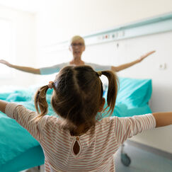 Коррекция нарушений осанки у детей с помощью лечебной физической культуры