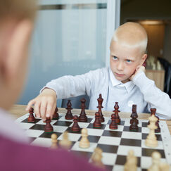 Обложка курса 'Шахматы как инструмент развития интеллекта и формирования личности школьников'