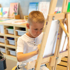 Обложка курса 'Организация и проведение выставки детского творчества'