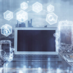 Обложка курса 'Правовые аспекты цифровых технологий'