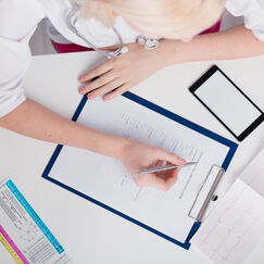 Обложка курса 'Правовые и клинические аспекты оказания психиатрической помощи детям и подросткам'