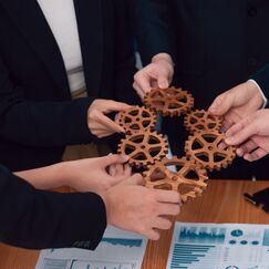 Обложка курса 'Этика и управление в корпоративной среде'