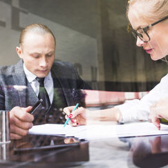 Обложка курса 'Обеспечение защиты интересов компании в бизнес-соглашениях и процессе взыскания долгов'