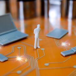 Обложка курса 'Теоретические основы и системные взаимосвязи конкурентного права'