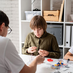 Обложка курса 'Современные методы нейропсихологической работы с речевыми нарушениями'