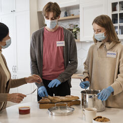 Обложка курса 'Обеспечение микробиологической и санитарно-гигиенической безопасности в общественном питании'