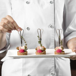 Обложка курса 'Комплексное управление кейтеринговым бизнесом'