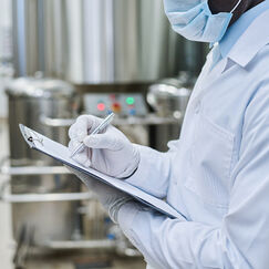 Обложка курса 'Контроль качества и безопасности пищевых продуктов'