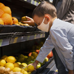 Обложка курса 'Практические аспекты обеспечения безопасности на предприятиях общественного питания'