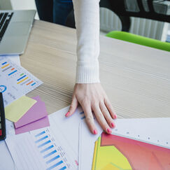 Обложка курса 'Основы анализа финансово-хозяйственной деятельности предприятия'