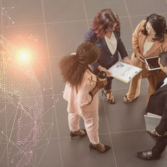 Обложка курса 'Визуальная коммуникация в современном мире'