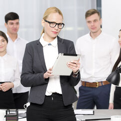 Обложка курса 'Корпоративная культура и событийный менеджмент в управлении персоналом'