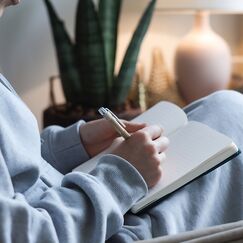 Обложка курса 'Методология и практика психологической помощи в онкологии'